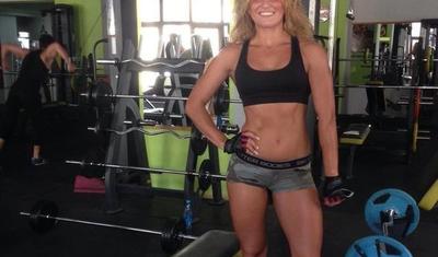 "Oğlanların “Ayaqlara bax, ayaqlara” dediyini eşidirəm"